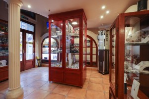 Prodaja satova  i nakita