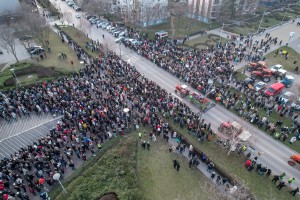 Protest, 9. februar