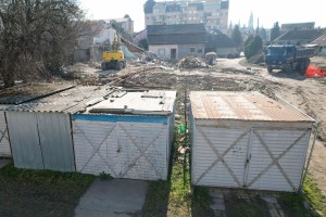 Nelegalne garaže za rušenje na Radijalcu