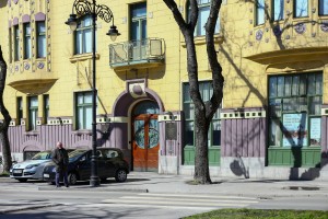 Predstava za decu "Hrabri oprašivači"