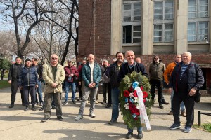 Polaganje venaca na Spomenik "Njihovoj vernosti"