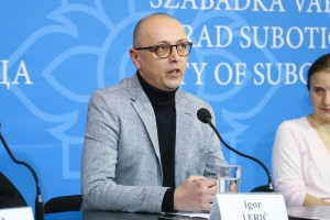 Najava premijere predstave "Akvarijum"