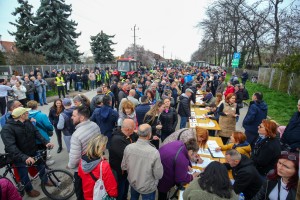 Protest (Hipodrom - raskrsnica Somborskog puta i Zagrebačke ulice)