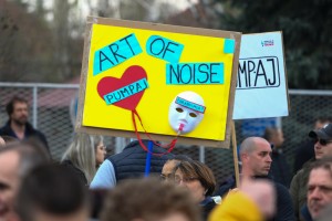 Protest (Hipodrom - raskrsnica Somborskog puta i Zagrebačke ulice)