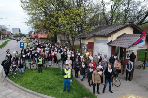 Protest ispred bolnice i humanitarna akcija za štićenike "Kolevke"