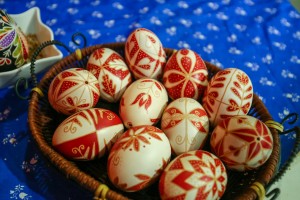 Radionica šaranja jaja voskom u Gradskom muzeju