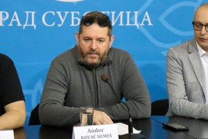 Najava premijere predstave "Usamljeni zapad"