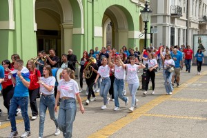Maturanti Ekonomske škole na Gradskom trgu
