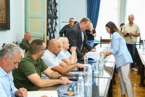 Potpisivanje ugovora o dodeli plastičnih posuda za prikupljanje reciklabilnog otpada