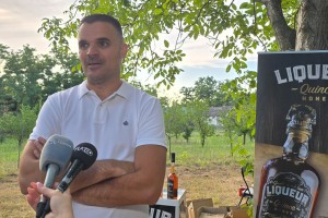 Prvi seoski noćni bazar u Ljutovu