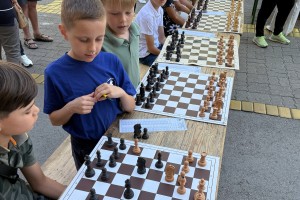 Šahovska simultanka sa velemajstorom Aleksandrom Inđićem