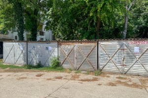 Uklanjanje nelegalnih garaža u Tokiju