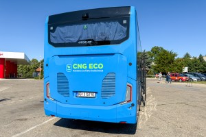 Prigradski autobus koji koristi CNG (metan) kao pogonsko gorivo
