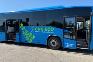 Prigradski autobus koji koristi CNG (metan) kao pogonsko gorivo