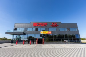 „Straus cars“ - autoservis i salon automobila
