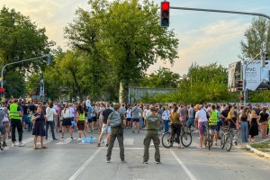 Protest-tribina "Ja još uvek držim čas"