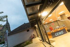 Stonoteniski rekreativni centar "Smash" (Dragiše Mišovića 30)