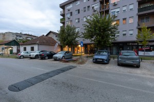 Stonoteniski rekreativni centar "Smash" (Dragiše Mišovića 30)