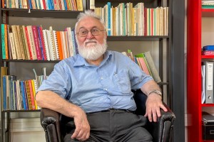 Predavanje prof. dr Đura Paunića iz oblasti geometrije