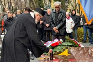 Polaganje venaca na Spomenik kralju Petru Prvom Karađorđeviću