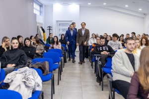 Predavanje na temu "Službena upotreba jezika i pisma"