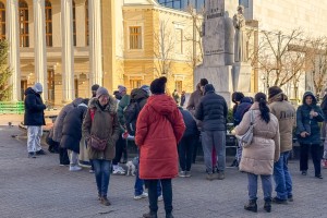 Potpisivanje studentske inicijative za raspisivanje vanrednih parlamentarnih izbora