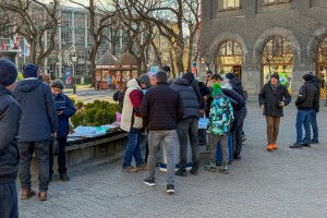 Potpisivanje studentske inicijative za raspisivanje vanrednih parlamentarnih izbora