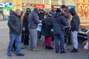 Potpisivanje studentske inicijative za raspisivanje vanrednih parlamentarnih izbora