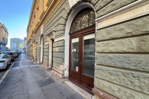 Biblioteka - odeljenje knjiga na stranim jezicima