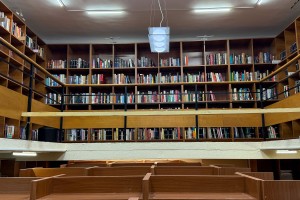 Biblioteka - odeljenje knjiga na stranim jezicima