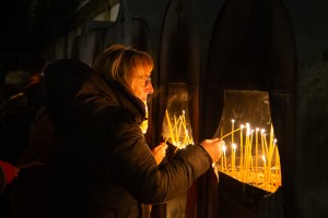 Obeležavanje Badnjeg dana - paljenje badnjaka na Trgu