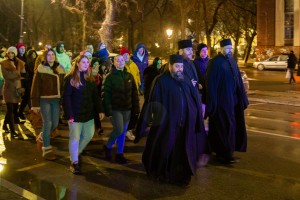 Obeležavanje Badnjeg dana - paljenje badnjaka na Trgu