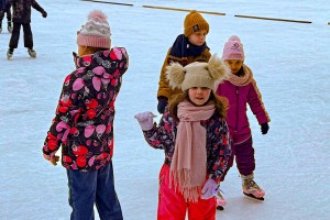 Trening mlađih hokejaških selekcija Spartaka i školice klizanja