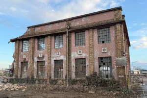 Raščišćavanje prostora nekadašnje fabrike bicikala "Partizan" na Segedinskom putu