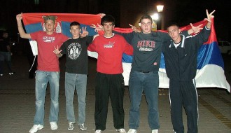 Ulice grada - proslava pobede vatarepolo reprezentacije SCG