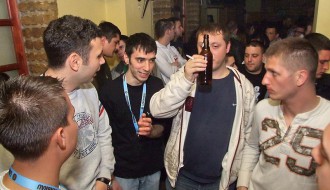 Žurke četvrtkom uz muziku 90-tih