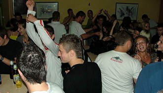 ponovo sa vama - svake srede živa svirka