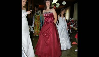 Modna revija maturskih haljina butika Donna