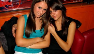 Muzika:Milan Mitrović,Bojana Šarović i FeniX Band