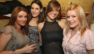 Velika žurka u renesansi povodom karnevala u Riju- promocija brazilske rakije kasase