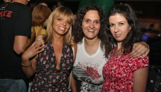 Subota veče u Q baru