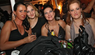 Subota veče u Sax-u