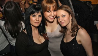 Subota veče u Q baru