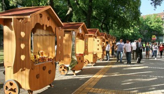 Sajam "Ukusi tradicije" i nastup Ex-YU benda