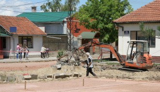 Kružni tok: ugao Ivana Antunovića i Dinka Šimunovića