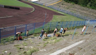 Radna akcija "Očistimo Gradski stadion"