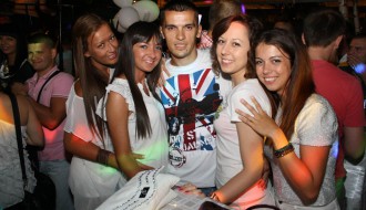 Absolut White Sensetion with House Therapy Project