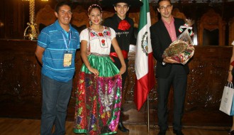 Učesnici 11. Interetno festivala na prijemu kod Gradonačelnika