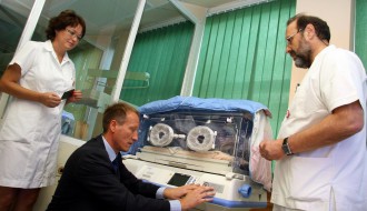 Donacija inkubatora za bebe subotičkoj bolnici u akciji B92