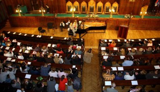 Humanitarni koncert učenika Muzičke škole: “Deca deci”